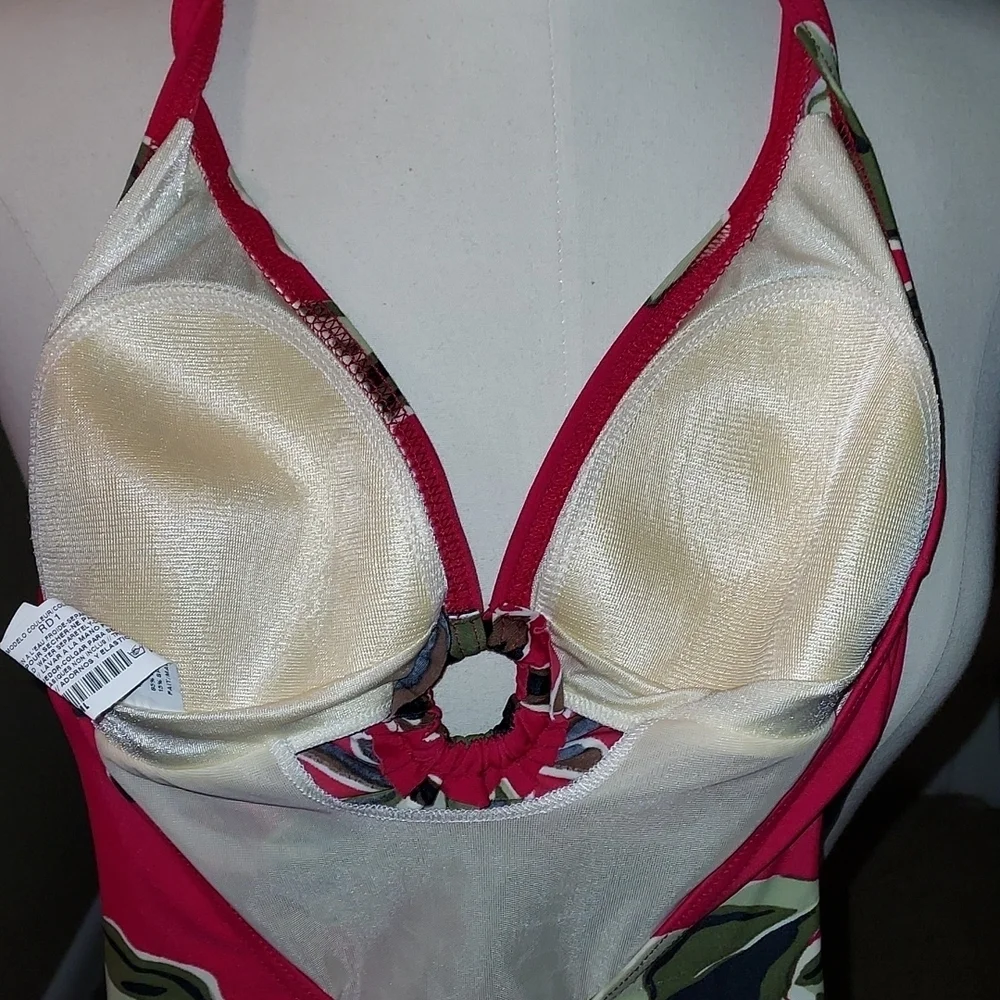 Be CREATIVE MAILLOT  Swimsuit  in excellent condition size Petit small